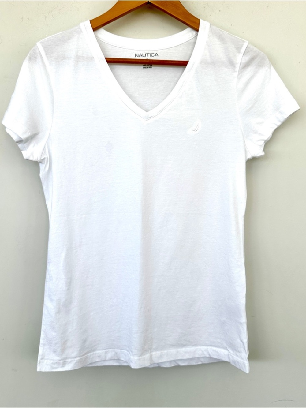Nautica White V-Neck Short Sleeve Tee, 💯 cotton